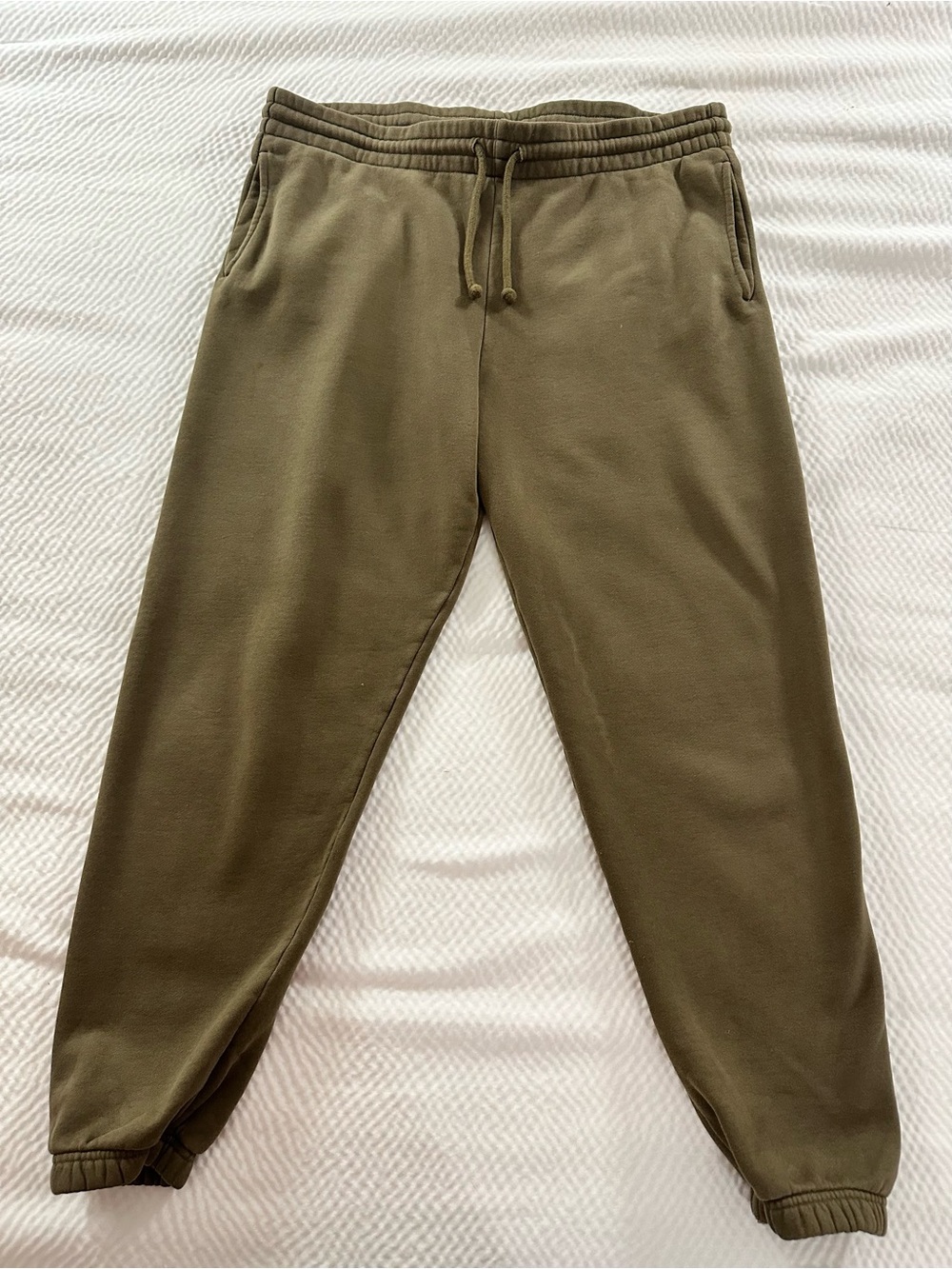 TNA Aritzia Cozy Fleece Perfect Olive Jogger Sweatpants - Drawstring Waist L